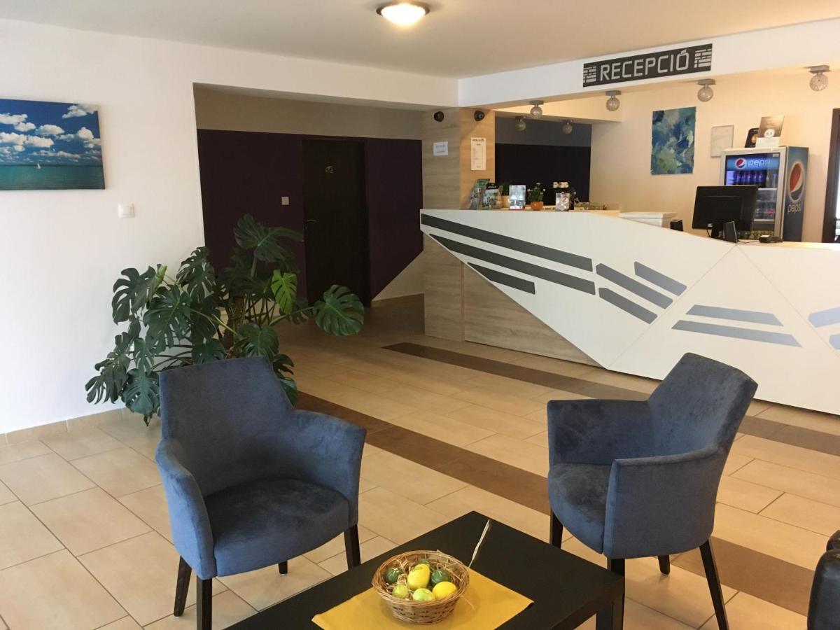 Hotel Pallone Balatonfüred Buitenkant foto