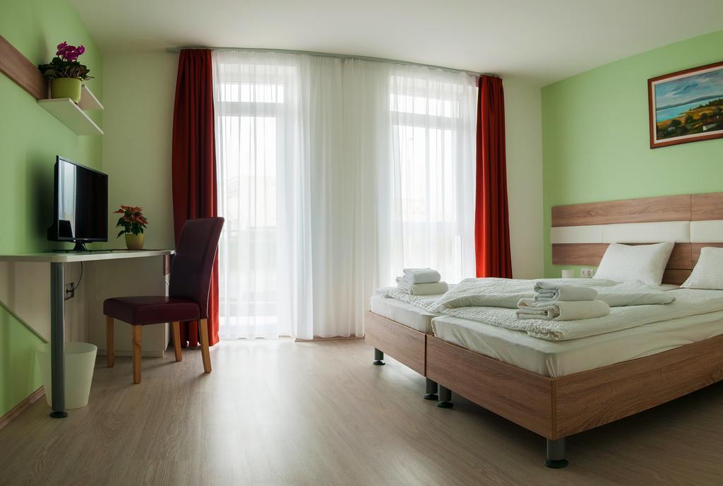 Hotel Pallone Balatonfüred Kamer foto